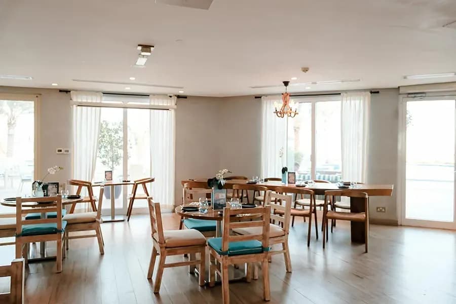 riva-gallery-restaurant